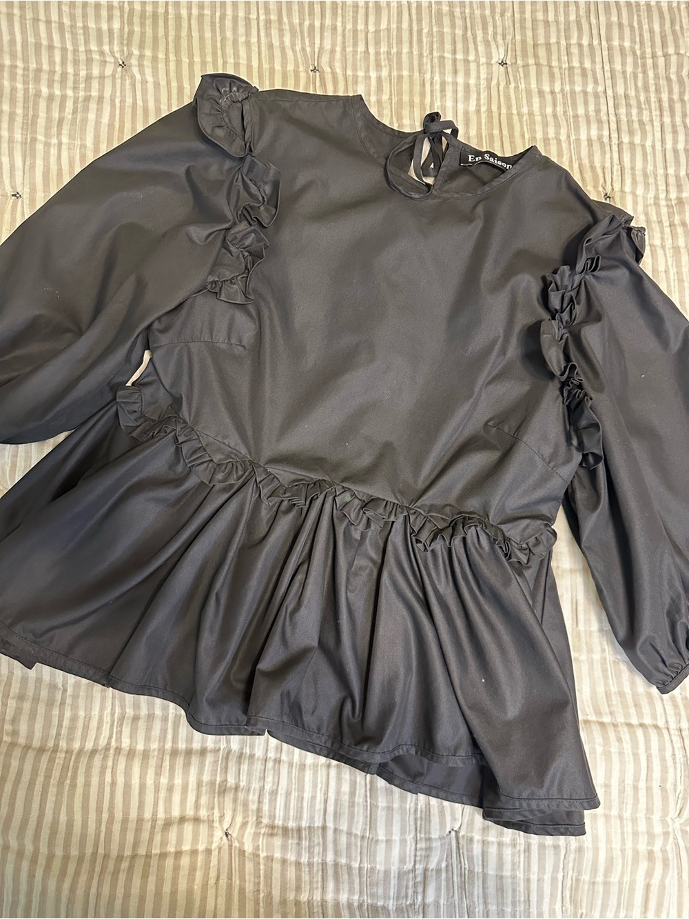 En Saison Black Ruffled Tie Back Peplum Blouse